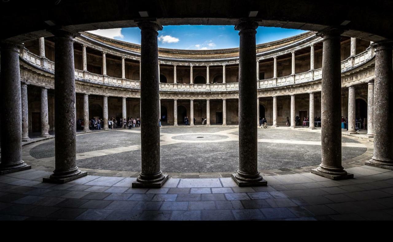 Puentezuelas Catedral Centro Historico Granada Exterior foto