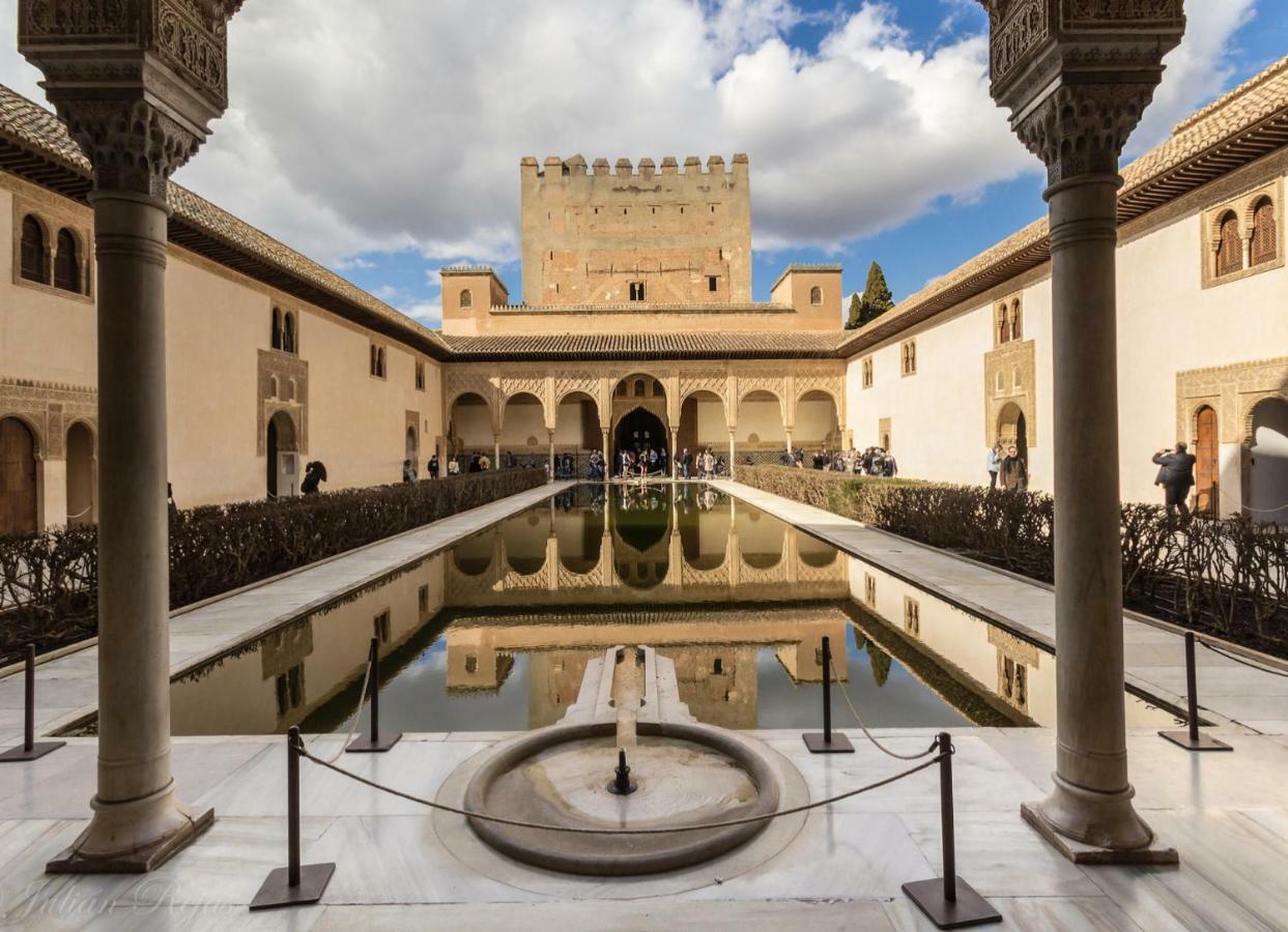Puentezuelas Catedral Centro Historico Granada Exterior foto