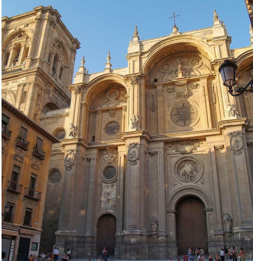 Puentezuelas Catedral Centro Historico Granada Exterior foto